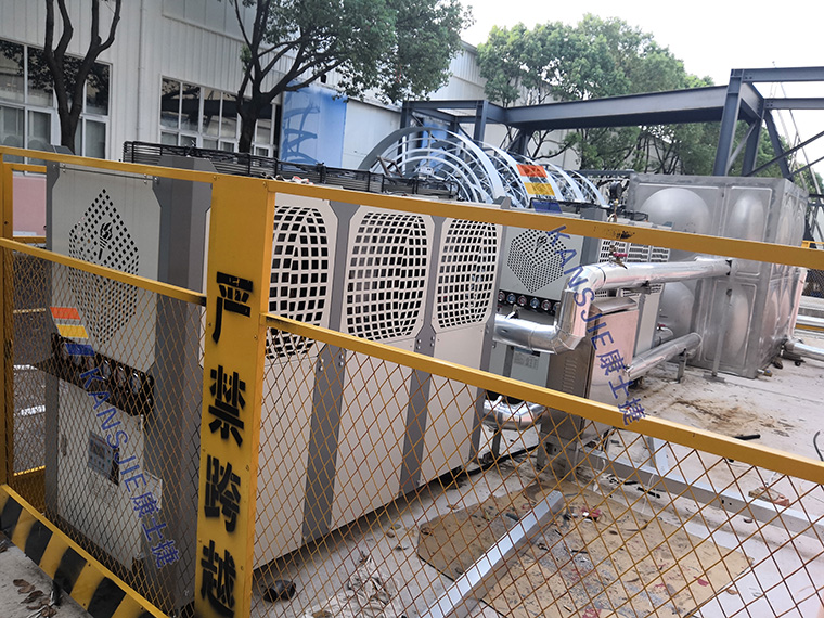 石油化工冷水機案例